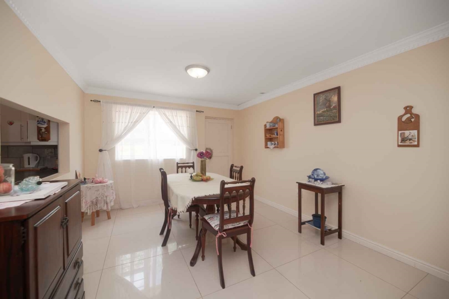 4 Bedroom Property for Sale in Pearly Beach Western Cape